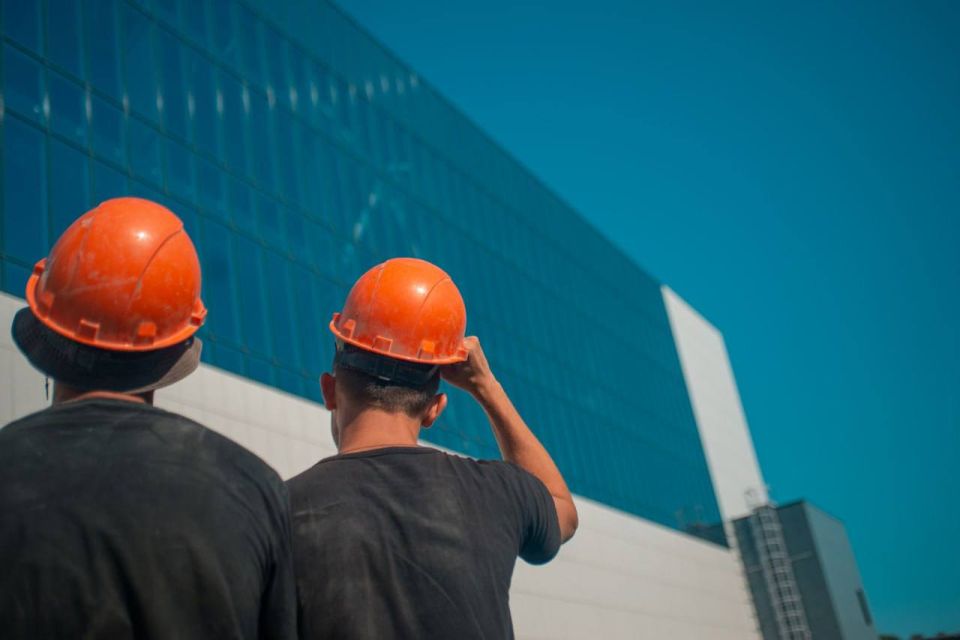 Денис Кондратьев: Поздравляю всех причастных с Днём строителя! Денис Кондратьев: Поздравляю всех причастных с Днём строителя!