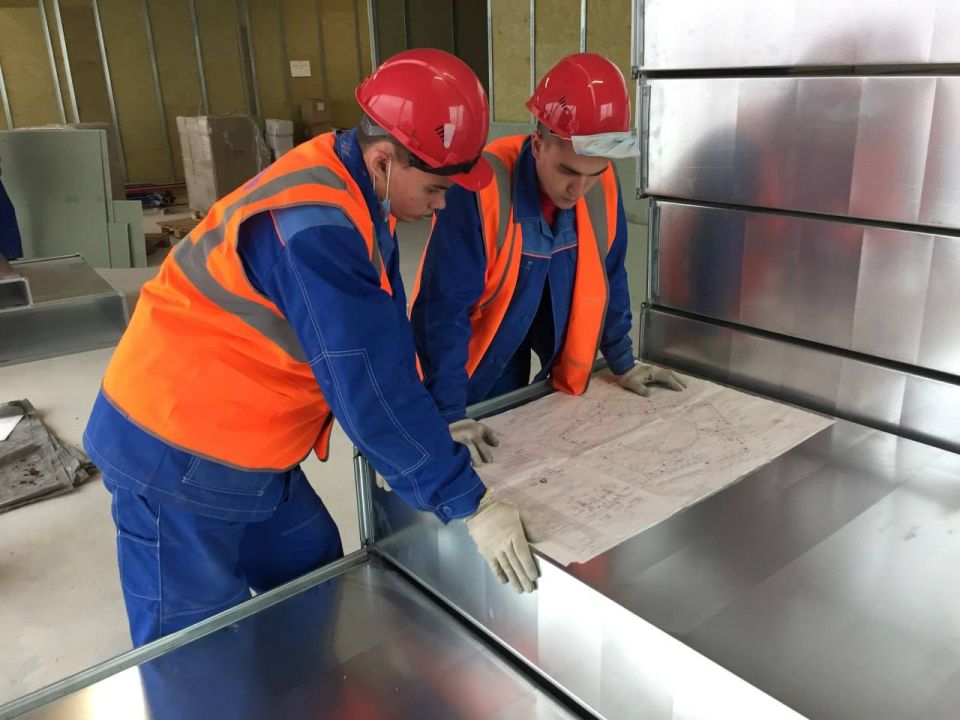 Денис Кондратьев: Поздравляю всех причастных с Днём строителя! Денис Кондратьев: Поздравляю всех причастных с Днём строителя!