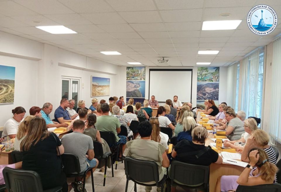 В Севастополе завершилось обучение обходчиков в рамках проекта «ИнформУИК» В Севастополе завершилось обучение обходчиков в рамках проекта «ИнформУИК»