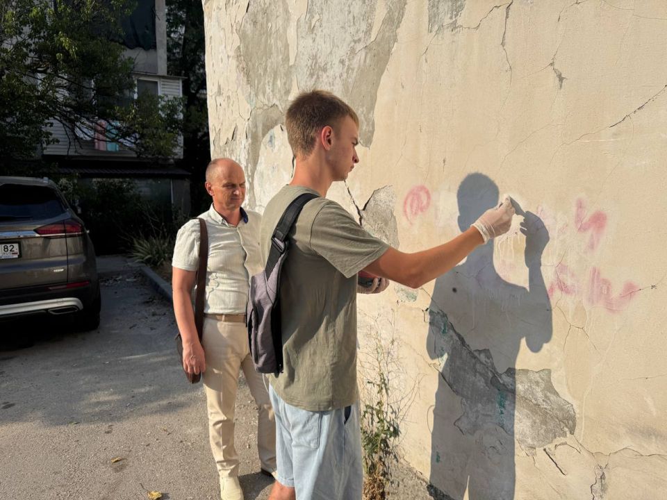 В Севастополе усиливают борьбу с уличной пропагандой наркотиков В Севастополе усиливают борьбу с уличной пропагандой наркотиков