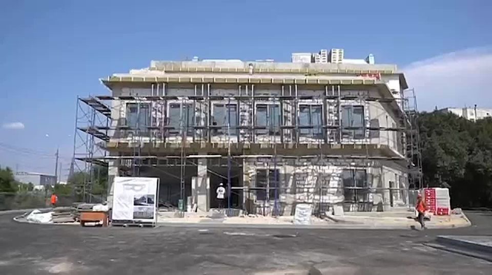 Михаил Развожаев и министр здравоохранения Михаил Мурашко проверили строительство больниц Севастополя