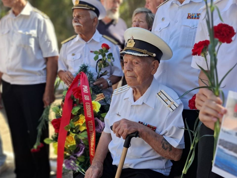 ����������� ������: 25 ��� �� ��� ������ �������� ������