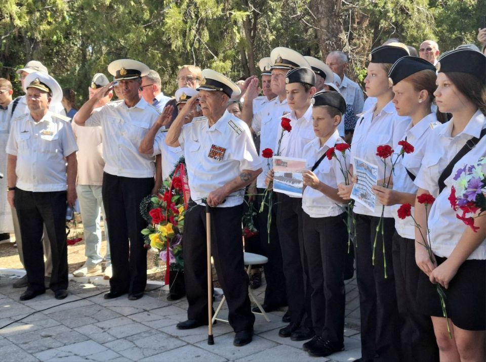 ����������� ������: 25 ��� �� ��� ������ �������� ������