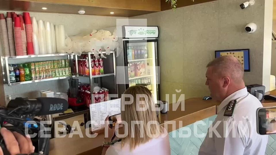 В общепитах Севастополя контролируют качество продукции