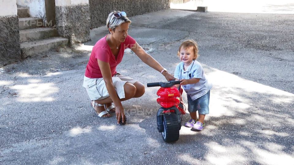 Более 20 севастопольских семей воспользовались услугой социальной няни