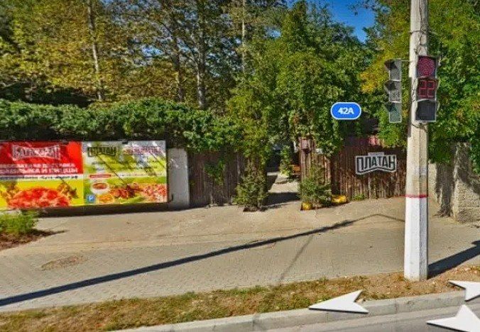 Для новой дороги в центре Севастополя снесут старое кафе