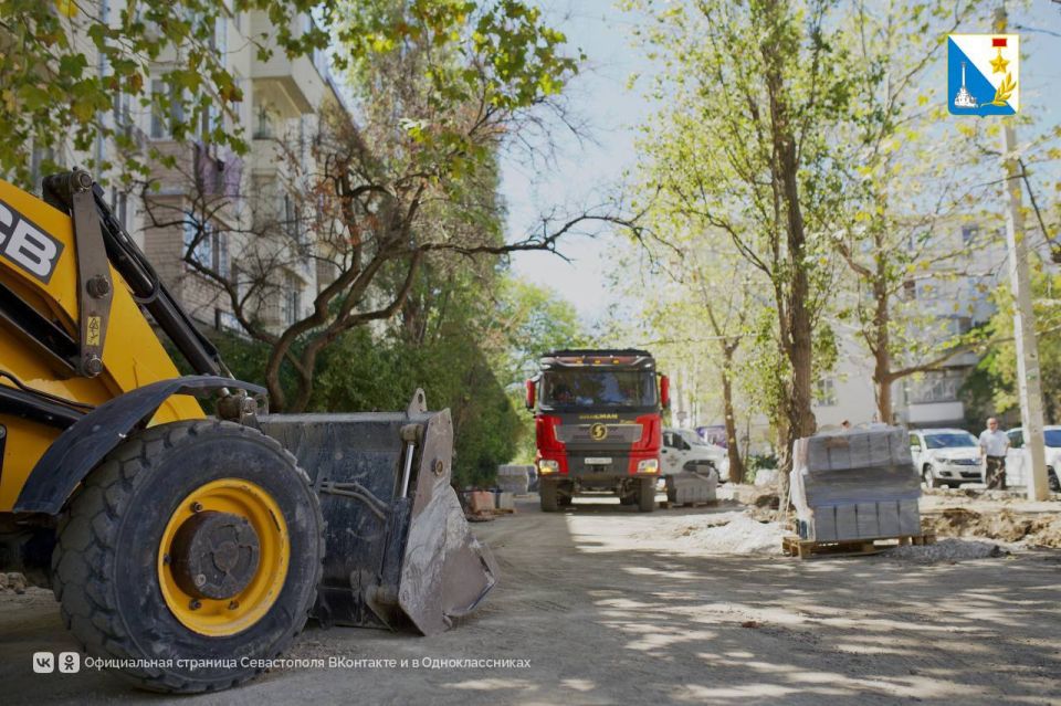 Михаил Развожаев продолжает рабочие поездки по городу Михаил Развожаев продолжает рабочие поездки по городу