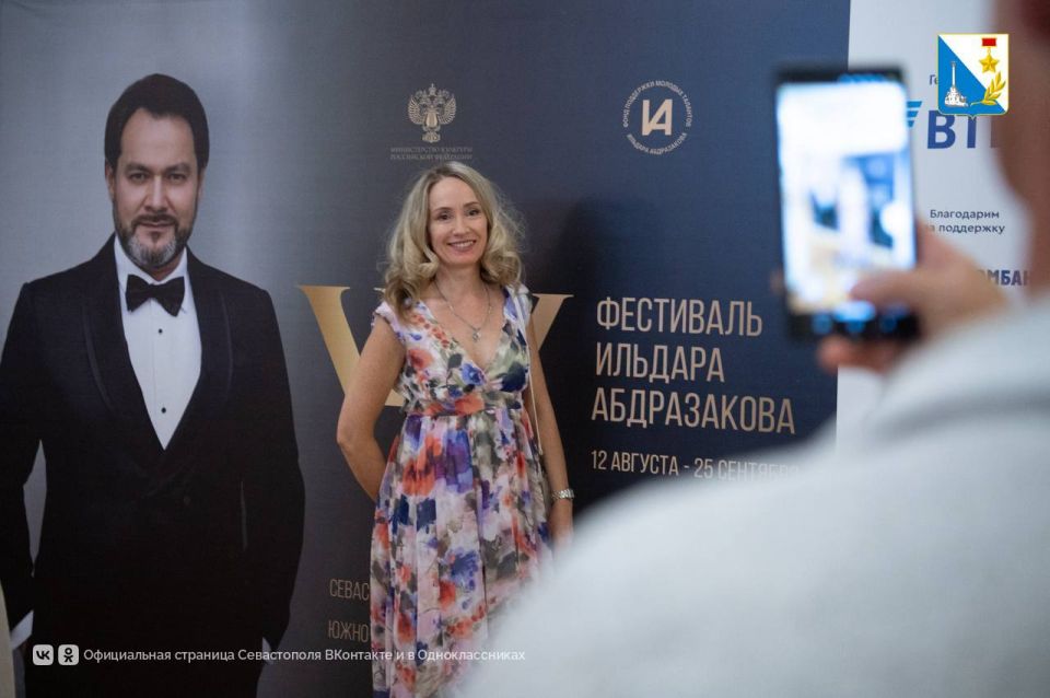 В СЦКиИ накануне открылся VIII Международный музыкальный фестиваль Ильдара Абдразакова В СЦКиИ накануне открылся VIII Международный музыкальный фестиваль Ильдара Абдразакова