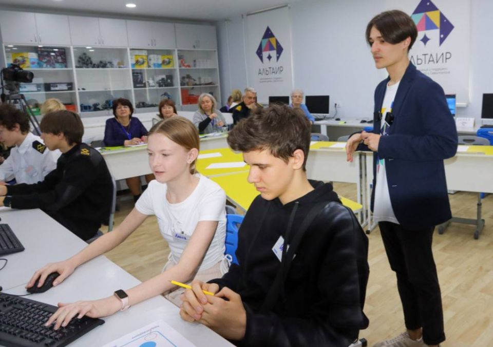 Современные учителя все чаще становятся не просто носителями знаний, но и настоящими проводниками в мир увлекательного обучения