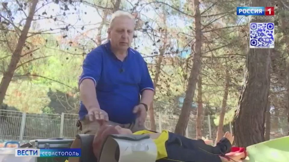 Урок безопасности на воде от спасателей в детском лагере &quot;Ласпи&quot;