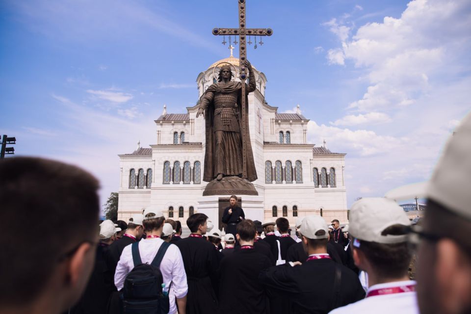 �� ������ ������� � ����� ��������� ������� 15 ���������������� �������� ��� �������