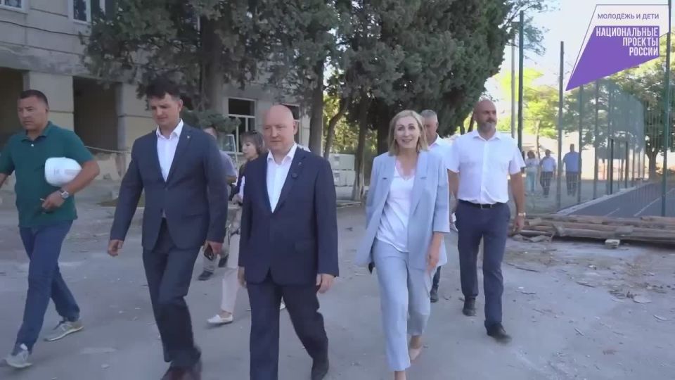 ��������������� ����� �14 � ����� 90-������ �������� ����������� �� ������������� ���������