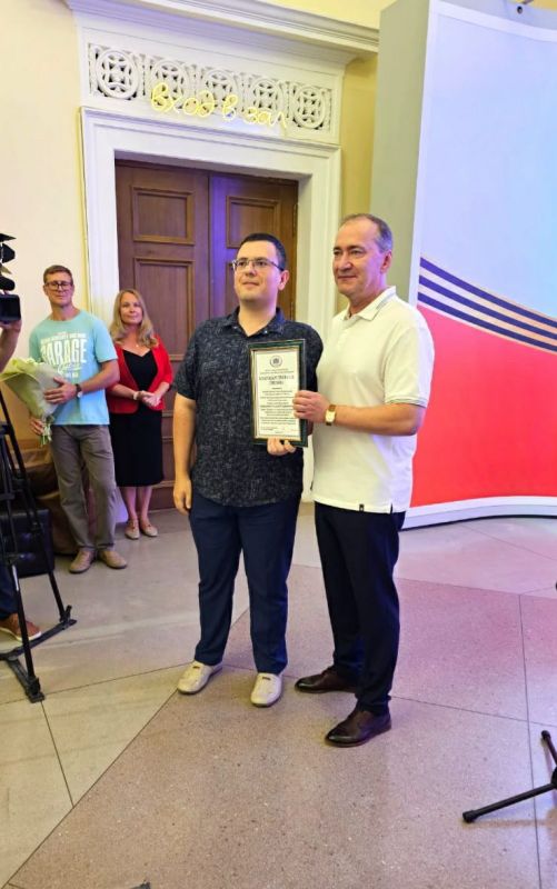 ������� �����: ������� �������� �������� ��������� ��������, ����������� 120-������ ������� �������� ������������ ����������� � �����������