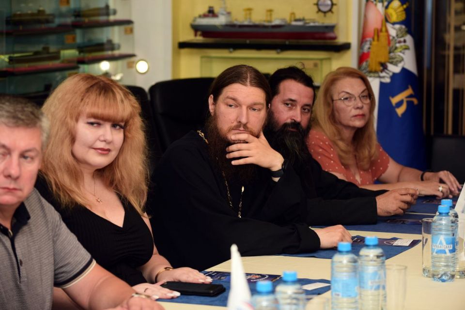 ��������� �������: �� ����������� ������������ ������ ����������� ������ ������� � ����������� ��������� �� �������� �� ���������� � ���������� ������������ �������-������������ ���������