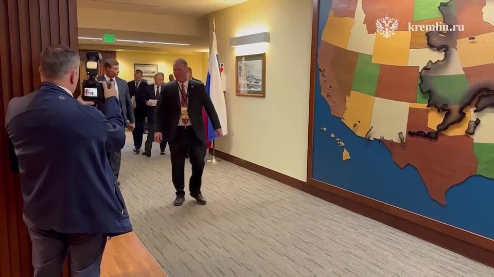 Переговоры Путина и Трампа в узком составе завершились — Кремль