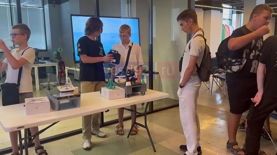 В IT-кубе «Гагарин» проходит торжественное открытие Регионального фестиваля «Битва дронов»