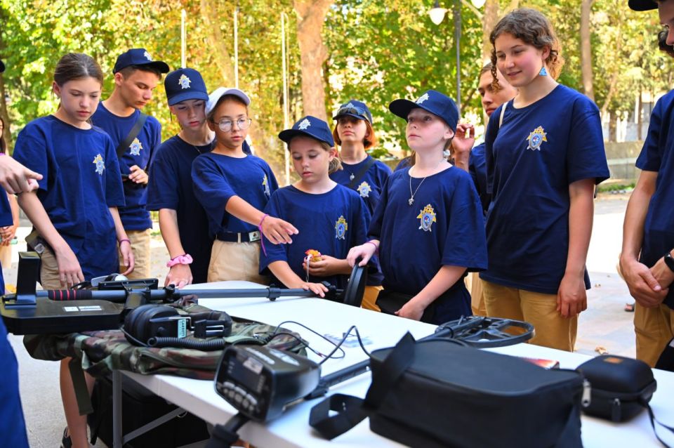 � ������������� ������� ������ ������ ���������� �� ������ ����������� ���� ������������ � ������������������ ��������