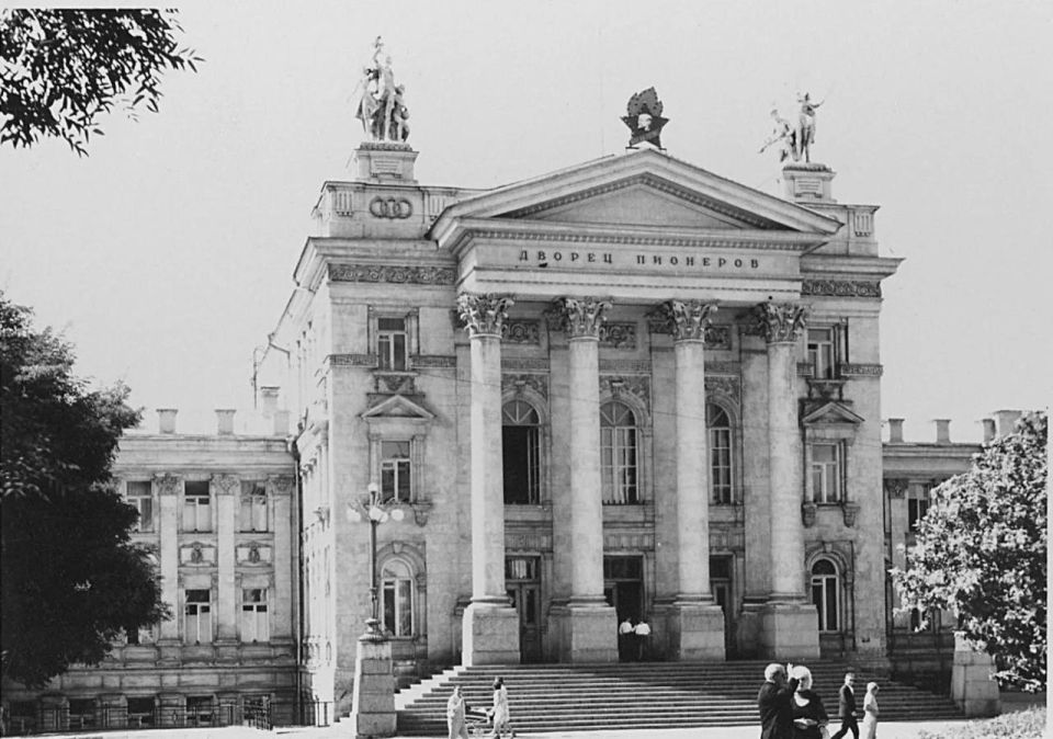 Дворец пионеров в 1970-е годы в Севастополе