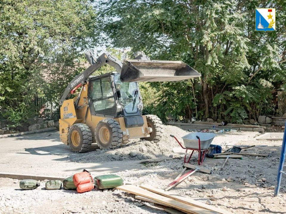 Благоустраиваем пешеходную сеть Благоустраиваем пешеходную сеть