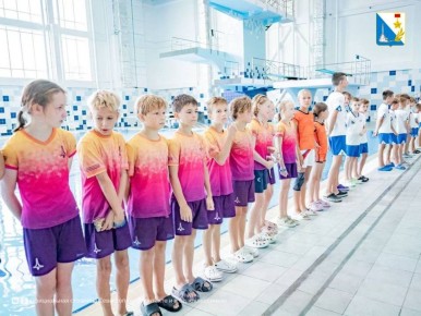 Соревнования по прыжкам в воду проходят в Севастополе