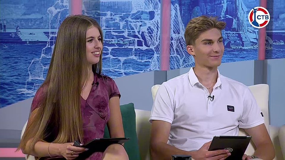 Севастопольский спортсмен Эдуард Леонов получил удостоверение и знак мастера спорта России международного класса по универсальному бою