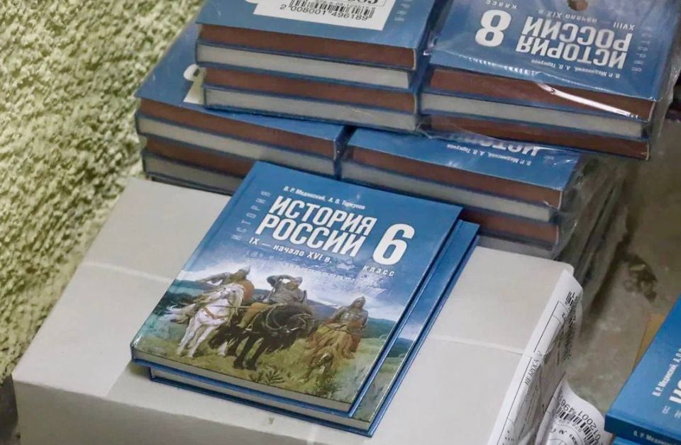 Новые учебники истории для 5-9 классов пришли в севастопольские школы