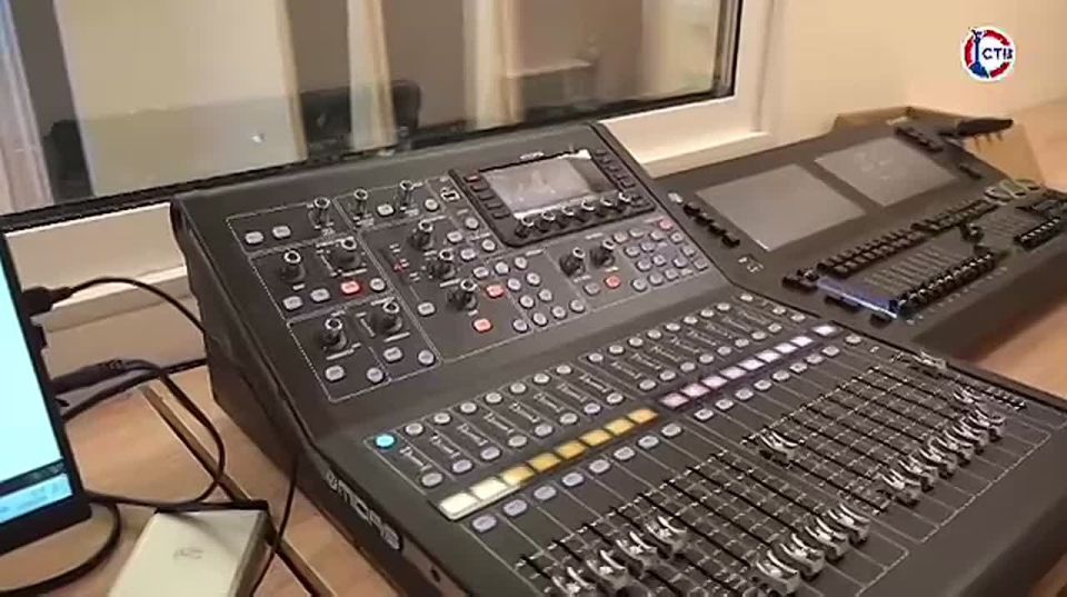 Губернатор Севастополя и глава Минкульта России посетили строящиеся объекты в городе