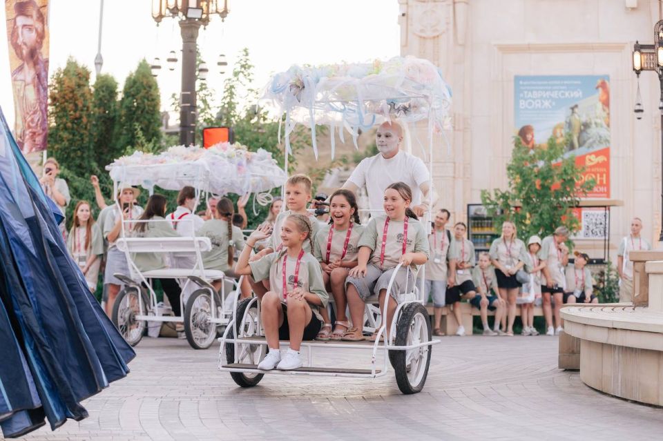 Игорь Михеев: Накануне в Севастополе, на святой земле музейно-храмового комплекса «Новый Херсонес», стартовал второй заезд Молодёжного историко-культурного форума «Истоки» под названием «Семейные ценности»