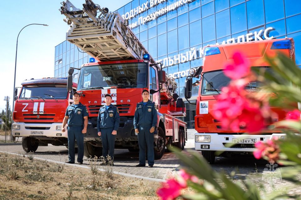 Привыкли сражаться с огнём, но будут состязаться на воде Привыкли сражаться с огнём, но будут состязаться на воде