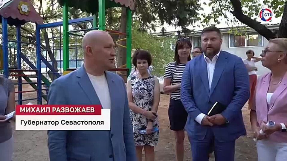 Вопросы тишины и чистоты: Михаил Развожаев поговорил с жителями домов на улицах Ерошенко, Дмитрия Ульянова и проспекте Юрия Гагарина