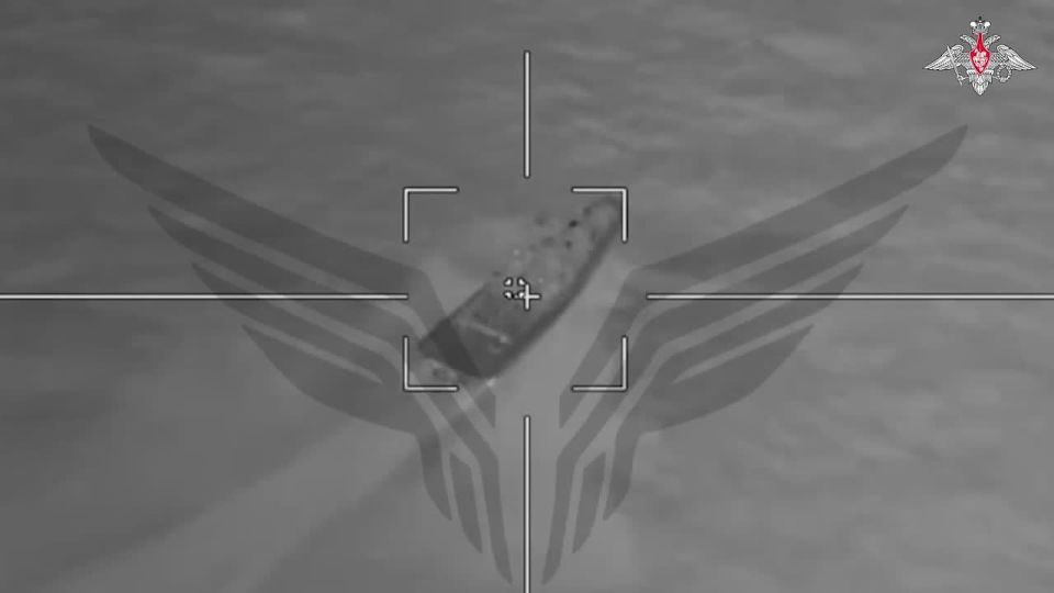 В ночь на 20 августа украинские военные предприняли попытку диверсионной операции в акватории Чёрного моря: с Одессы они направлялись в сторону Тарханкута