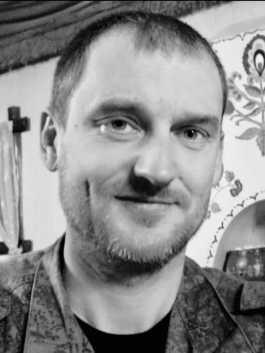 В Севастополе проводили в последний путь командира отделения, матроса Василия Снегирёва и заместителя командира взвода — командира отделения, гвардии младшего сержанта Сергея Легчилина