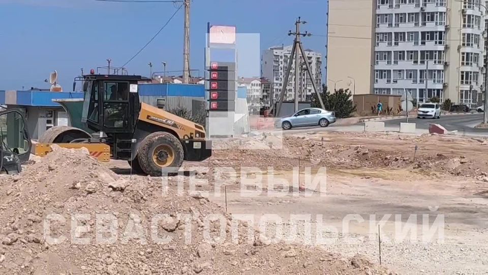 Дорожные работы на Античном проспекте выполнены на 60%