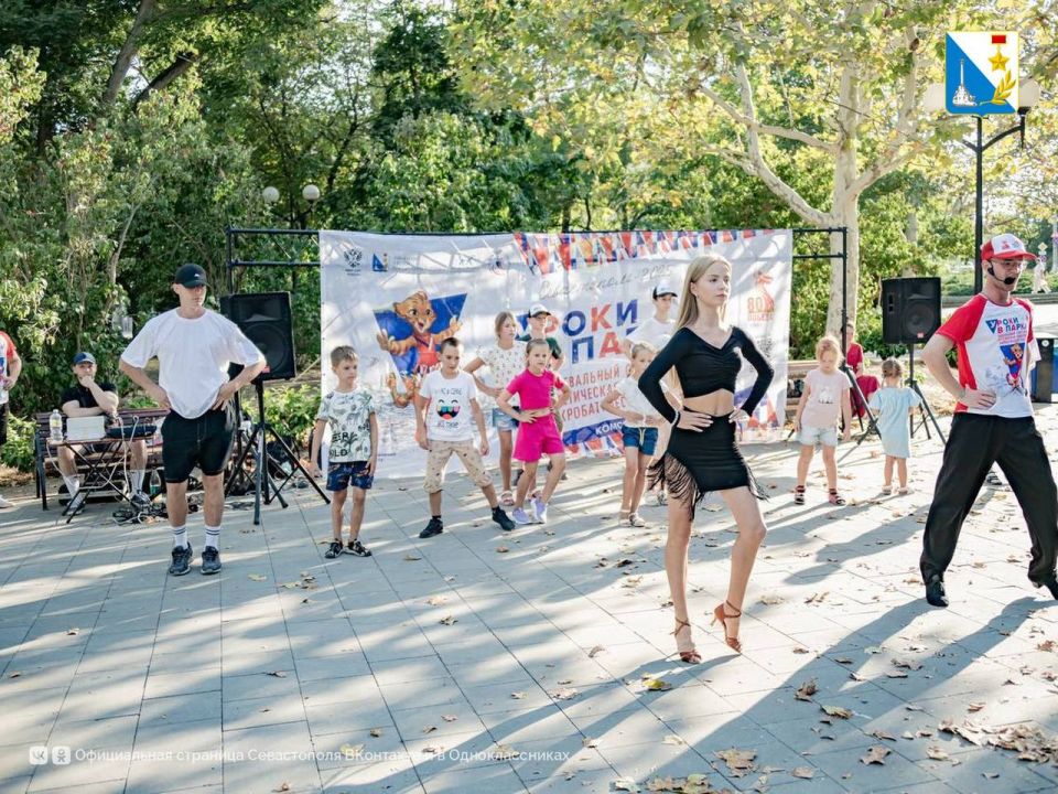 ����� �� ������� � ������. �� �������� ������ ����� ������� �������������� ���-�-����, ������������ �����, ����-����, ��� � ������������ ����������