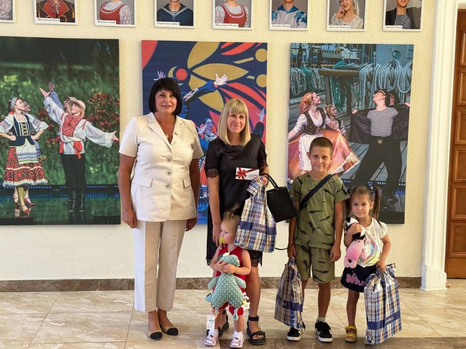 Татьяна Лобач: Приняла участие в партийной акции «Собери ребенка в школу», которую «Единая Россия» проводит в преддверии начала нового учебного года