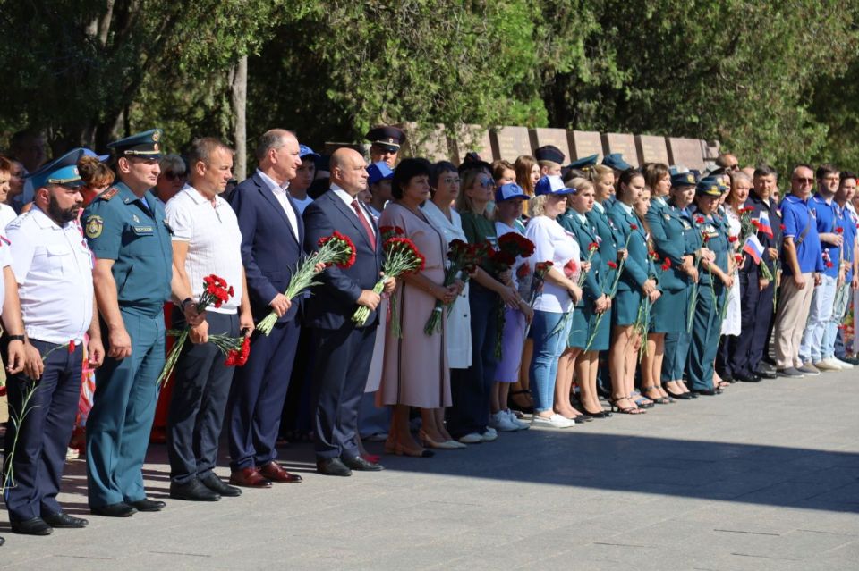 Дмитрий Белик: На территории Мемориального комплекса «Сапун-гора» прошла патриотическая акция «Флаг Родины», приуроченная ко Дню Государственного флага Российской Федерации