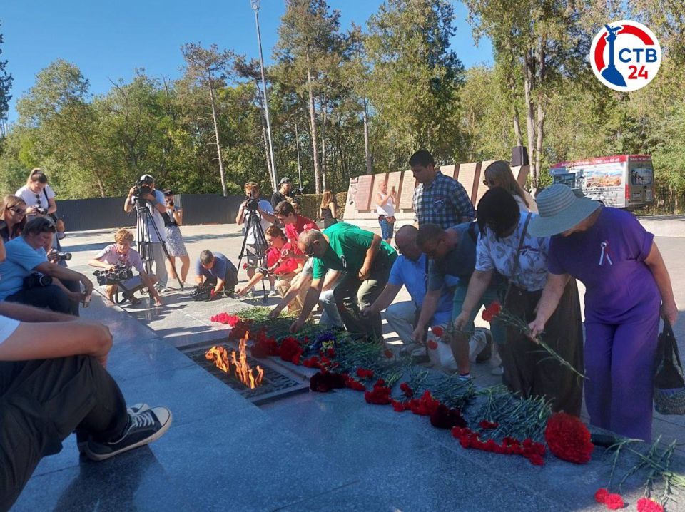 На Сапун-горе началось празднование Дня государственного флага