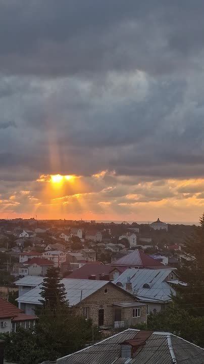 Луч солнца золотого туч скрыла пелена