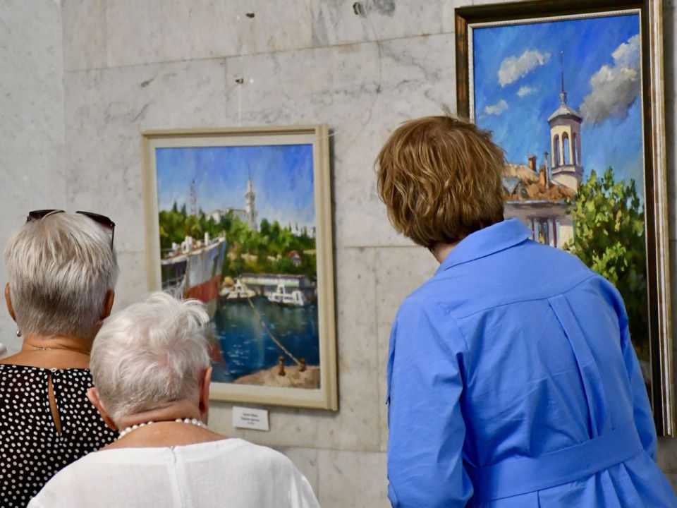Под символом славным могучей державы Под символом славным могучей державы