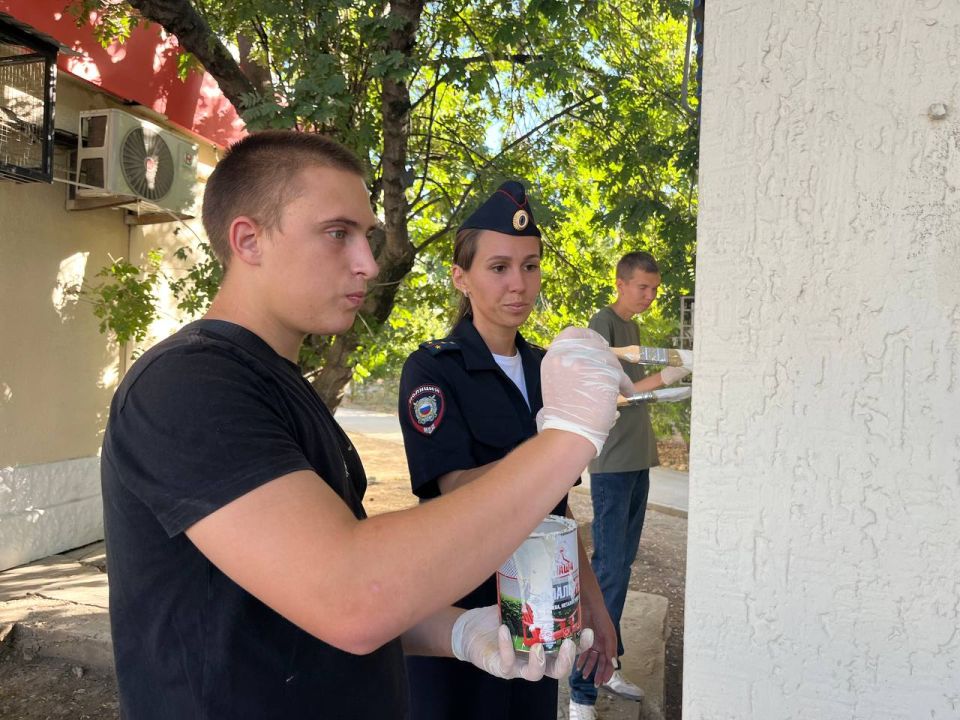 В Севастополе закрасили более 150 надписей с рекламой интернет-ресурсов, распространяющих наркотики