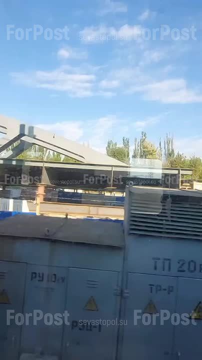 В столице Крыма работает уникальный кран грузоподъёмностью 730 тонн