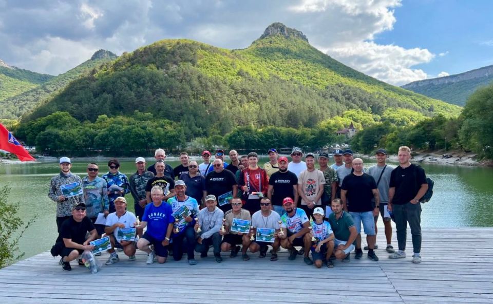 Севастопольские рыболовы поймали более 366 килограммов рыбы фестивале по ловле донной удочкой «Ночной тандем»