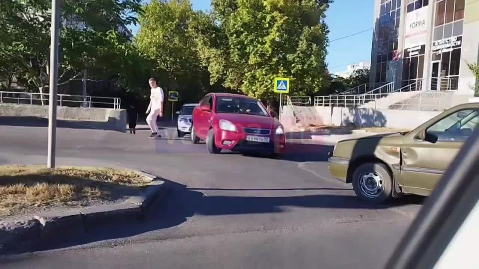 ДТП на пересечении улиц Репина и Руднева