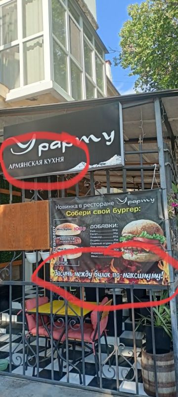 #Нам_пишут. Утром сегодня был на площади Пирогова и увидел такую картину (фото прилагаю)