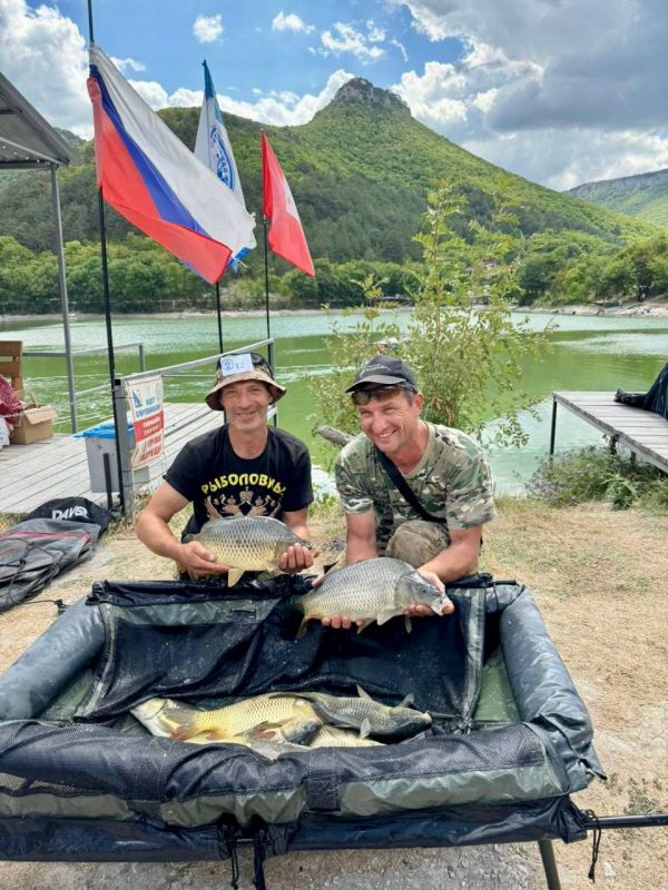 Севастопольские рыболовы поймали более 366 килограммов рыбы фестивале по ловле донной удочкой «Ночной тандем» Севастопольские рыболовы поймали более 366 килограммов рыбы фестивале по ловле донной удочкой «Ночной тандем»