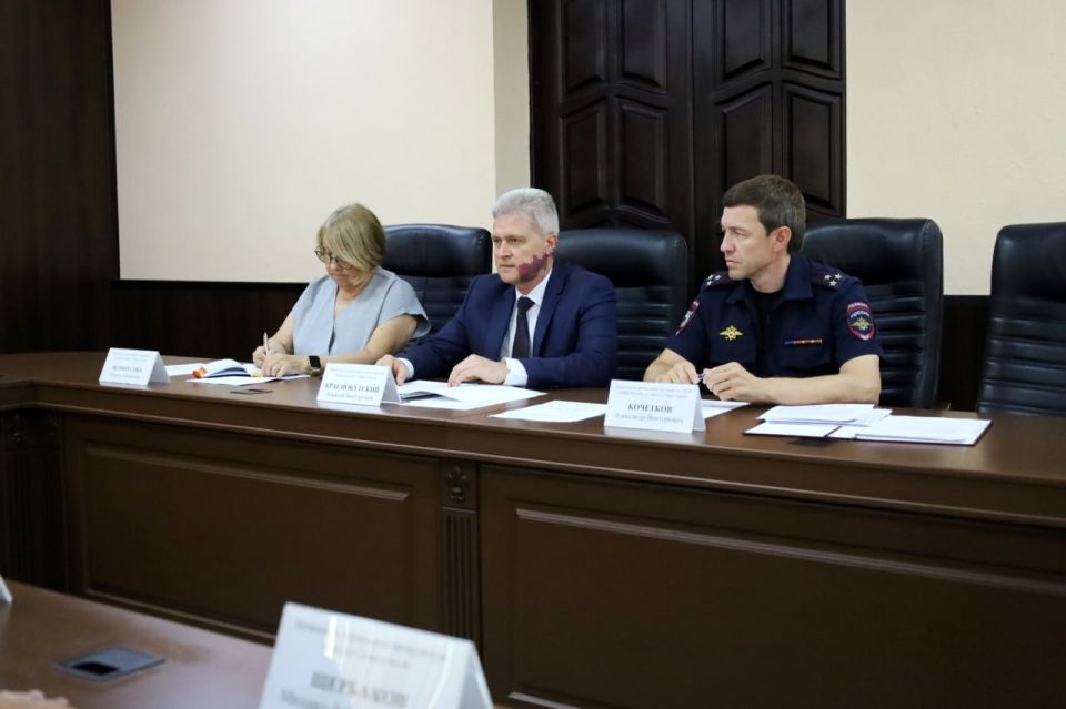 В прокуратуре города Севастополя состоялось межведомственное совещание по вопросам обеспечения общественного порядка В прокуратуре города Севастополя состоялось межведомственное совещание по вопросам обеспечения общественного порядка