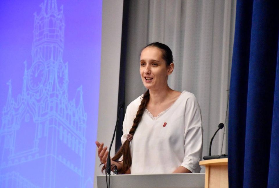 � ��������������� ������ ������ �������� ������ ����� ���������� � ������-������� ������������ ������