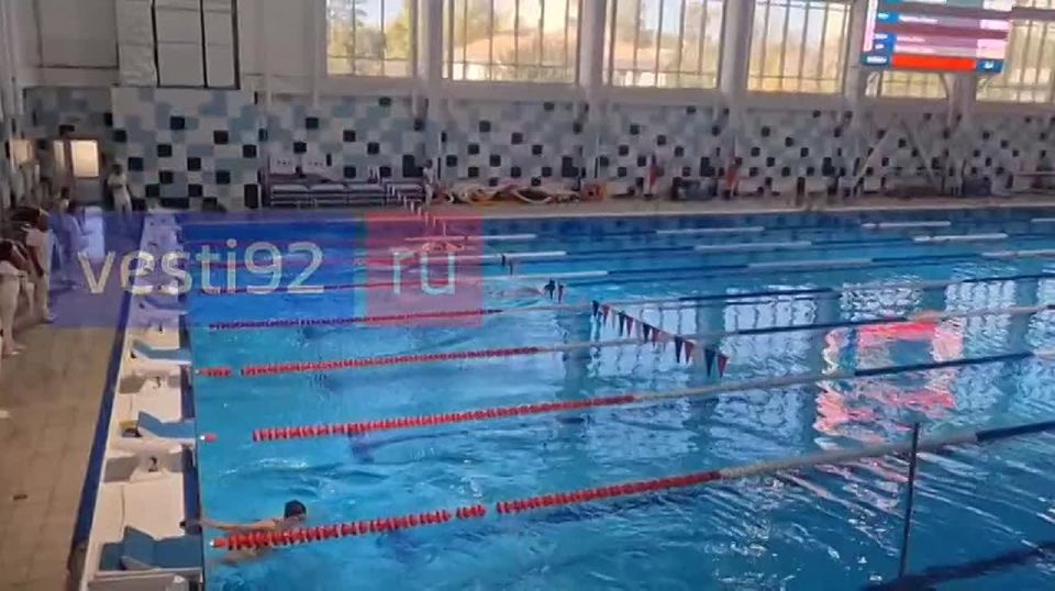 Во дворце водных видов спорта Галины Прозуменщиковой сегодня проходит спартакиада МЧС