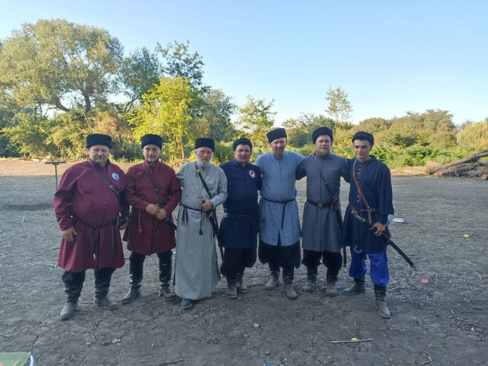 Севастопольские казаки заняли четвёртое место среди десятка сильнейших команд на спортивных сборах по рубке шашкой