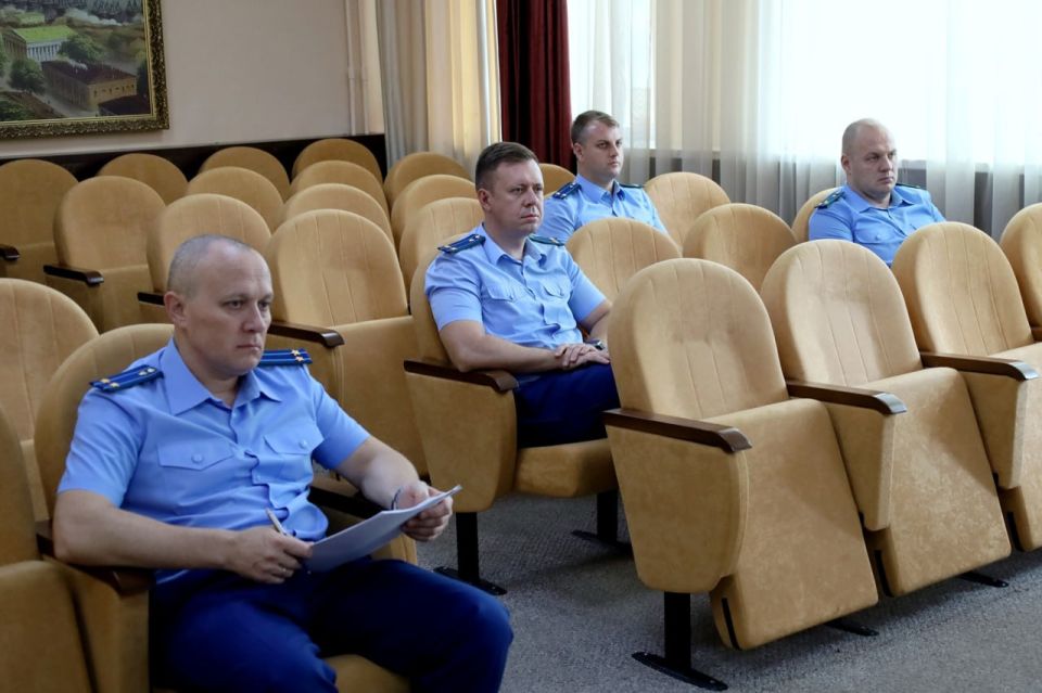 В прокуратуре города Севастополя проведено заседание межведомственной рабочей группы по соблюдению трудовых прав граждан В прокуратуре города Севастополя проведено заседание межведомственной рабочей группы по соблюдению трудовых прав граждан